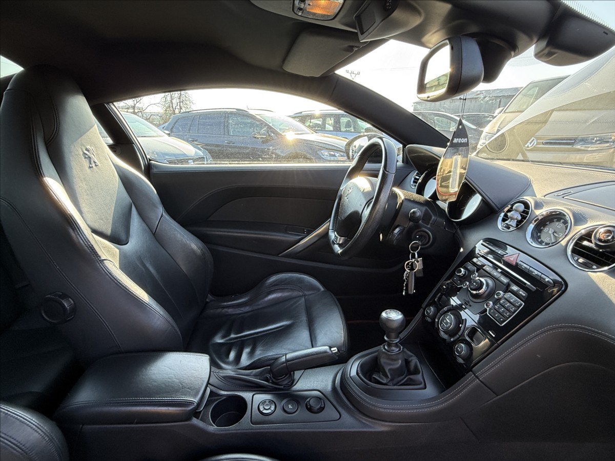 Peugeot RCZ