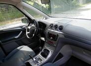 Ford Galaxy 14