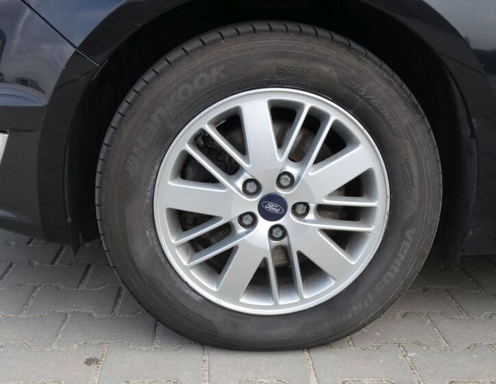 Ford Galaxy 16