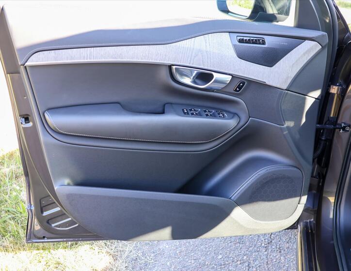 Volvo XC90 12
