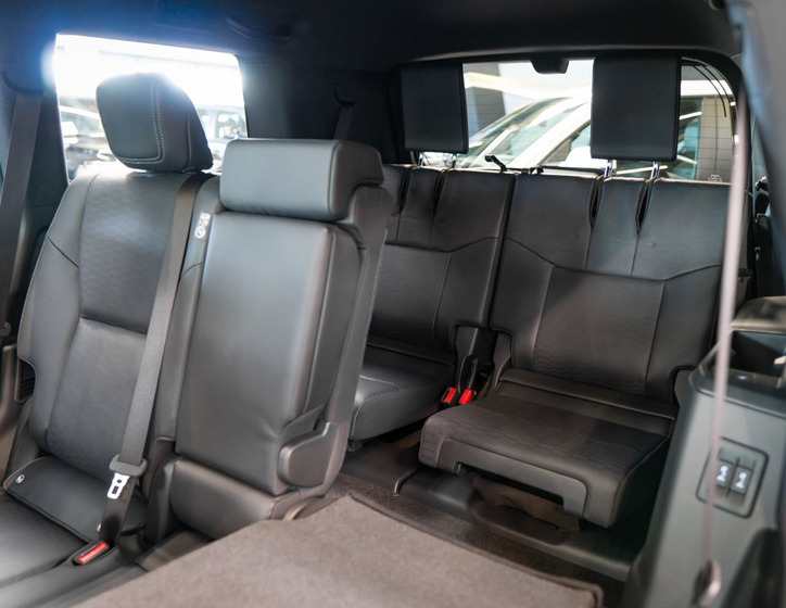 Toyota Land Cruiser 36