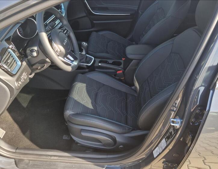 KIA Ceed 9