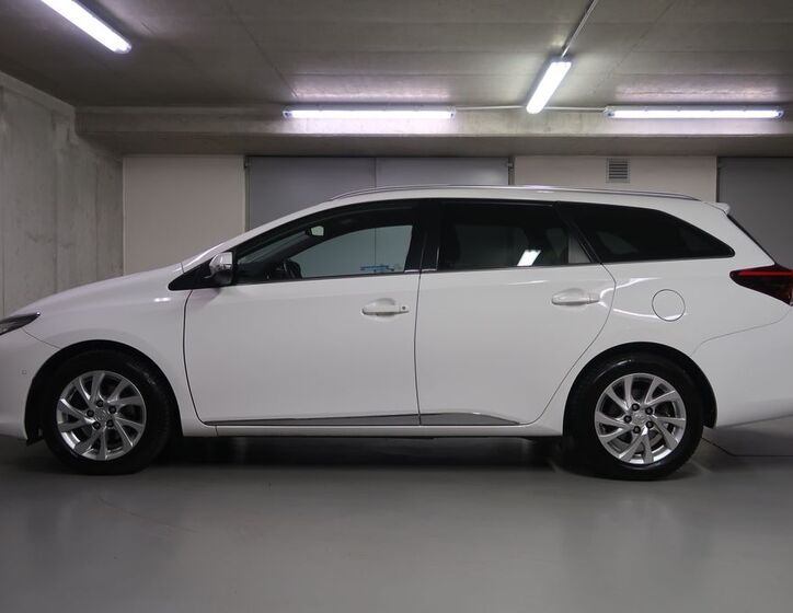 Toyota Auris 8