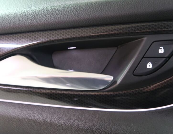 Opel Insignia 24