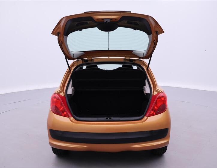 Peugeot 207 9