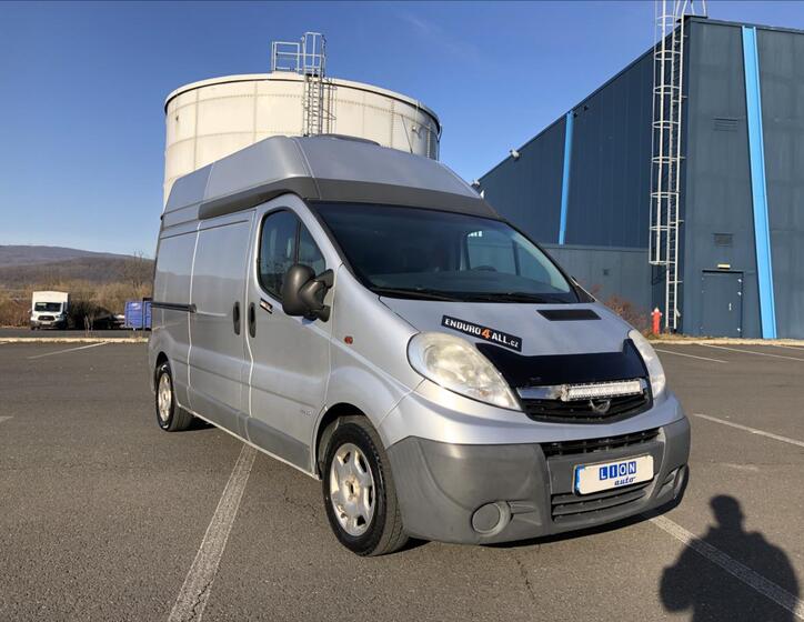 Opel Vivaro 1