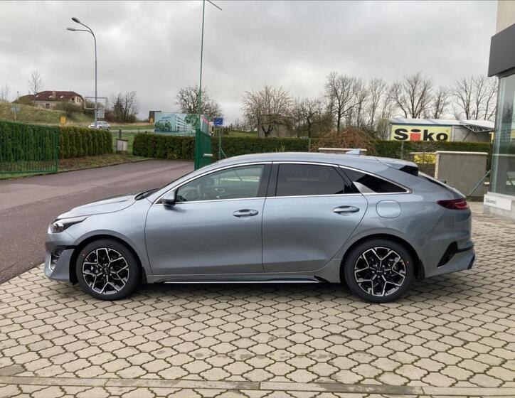 KIA ProCeed 6