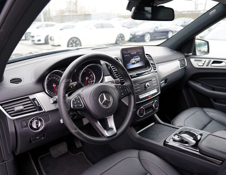 Mercedes-Benz GLS 30