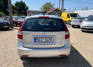 Hyundai i30 4