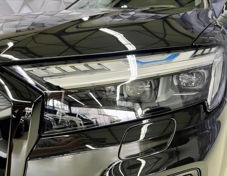 Audi SQ7 7