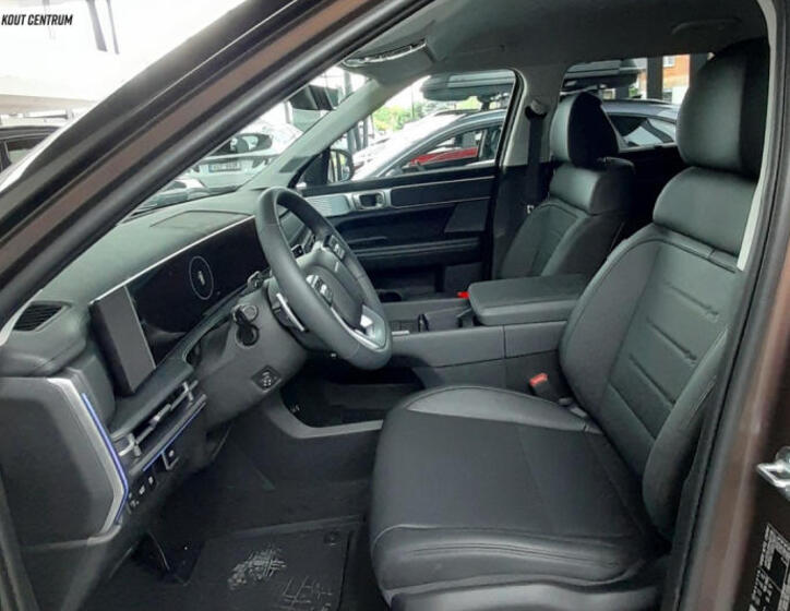 Hyundai Santa Fe 8