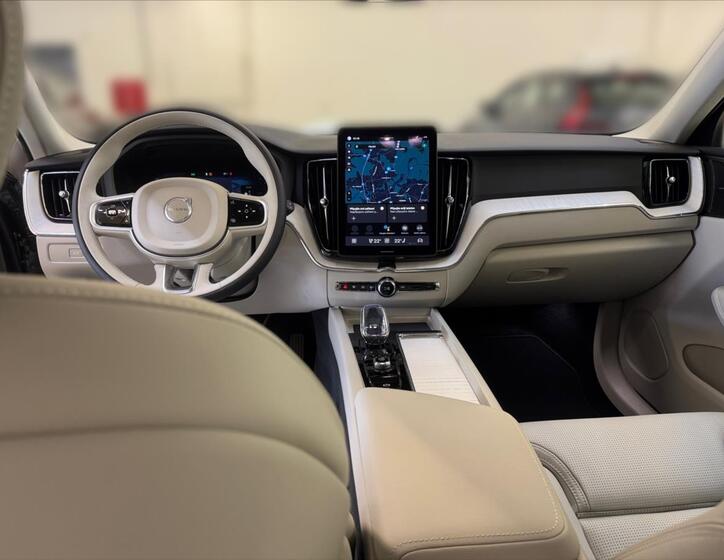 Volvo XC60 10