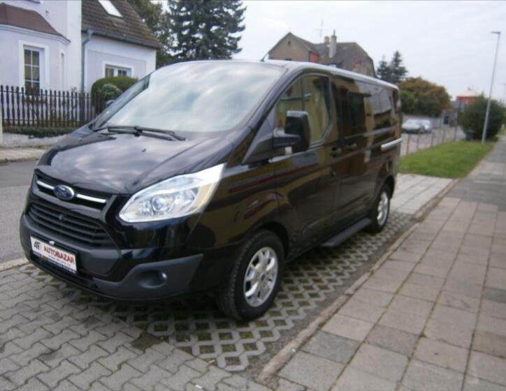 Ford Tourneo Custom 3