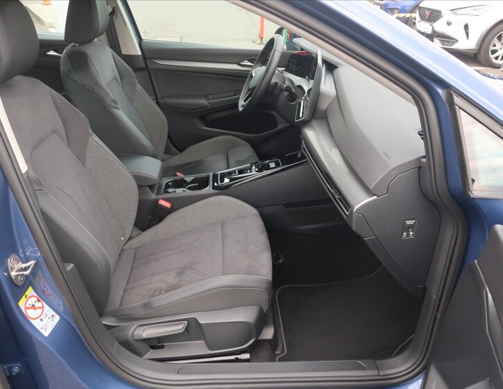 Volkswagen Golf 18