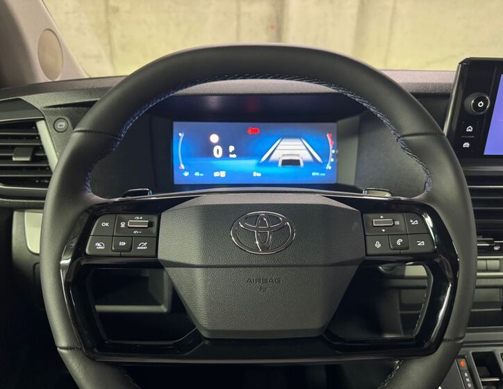 Toyota ProAce Verso 16