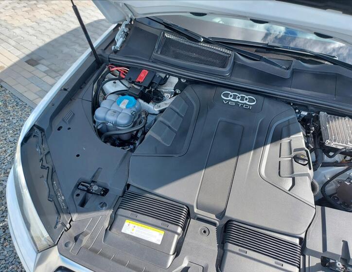 Audi Q7 57