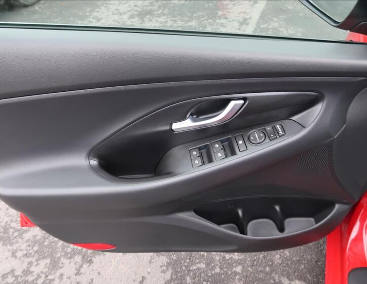 Hyundai i30 22