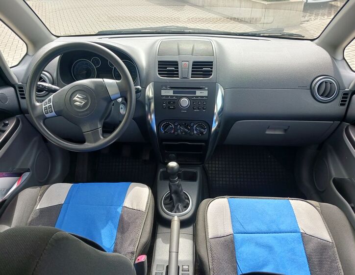 Suzuki SX4 16
