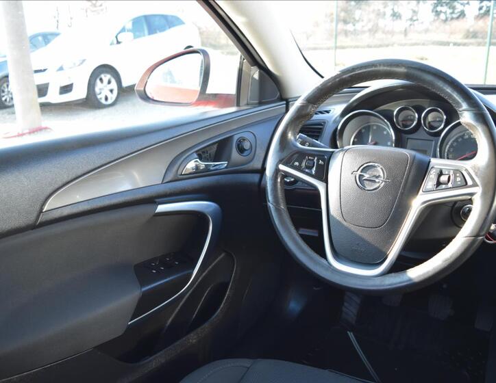 Opel Insignia 26
