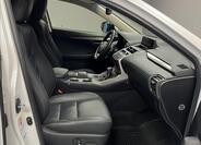 Lexus NX 300h 7