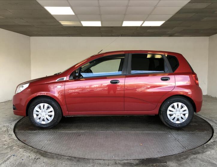 Chevrolet Aveo 4