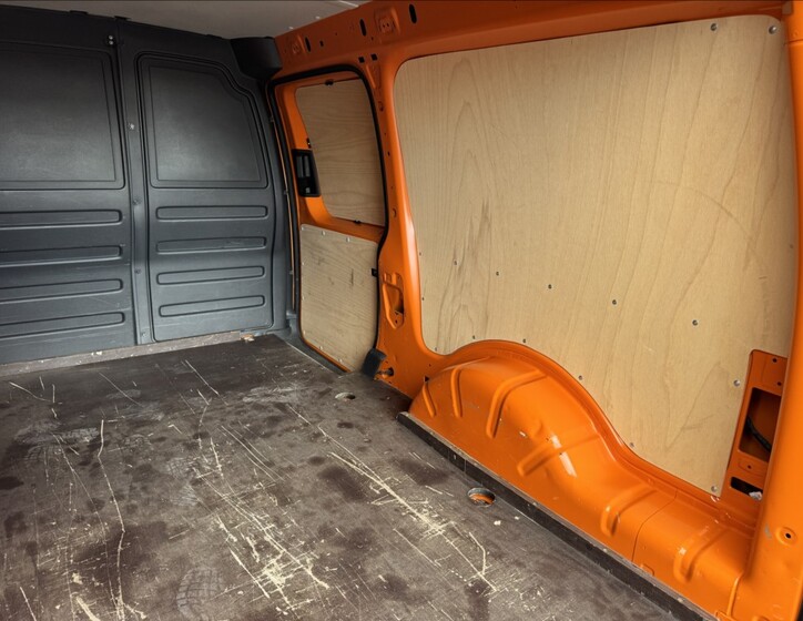 Volkswagen Caddy 18