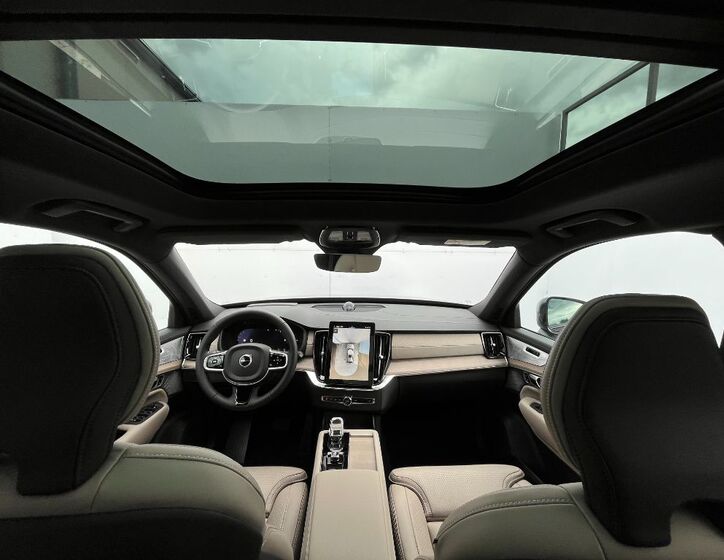 Volvo XC90 11