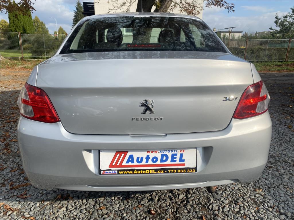Peugeot 301