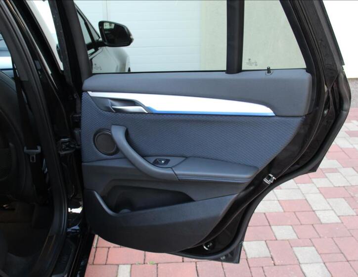 BMW X1 21