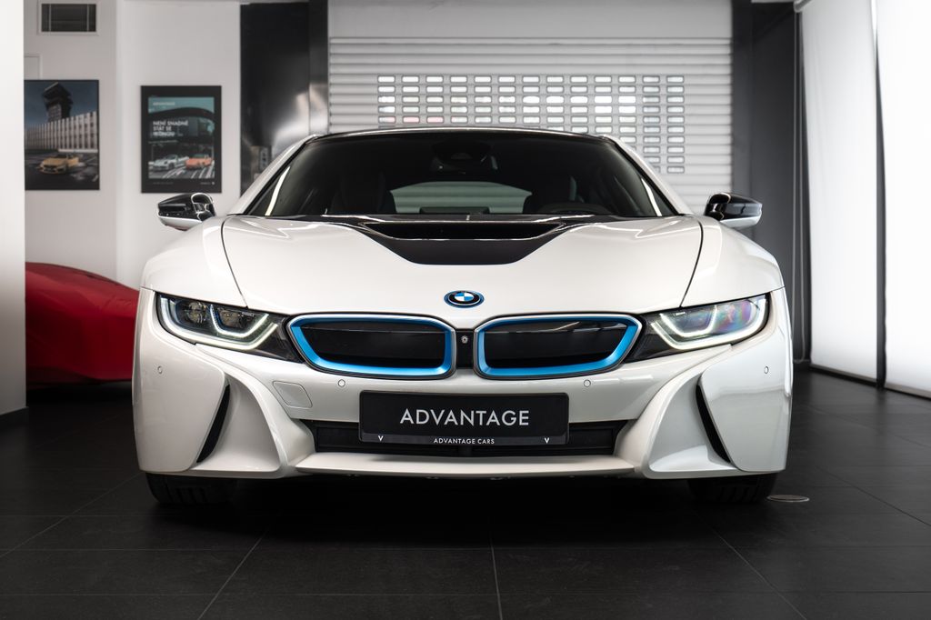 BMW i8