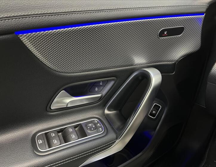 Mercedes-Benz CLA 12