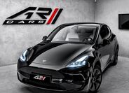 Tesla Model Y 10