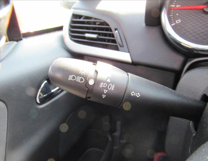 Peugeot 207 31