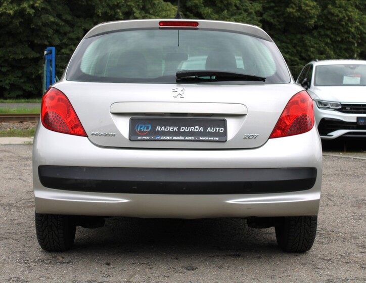 Peugeot 207 6