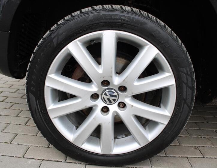 Volkswagen Touareg 9