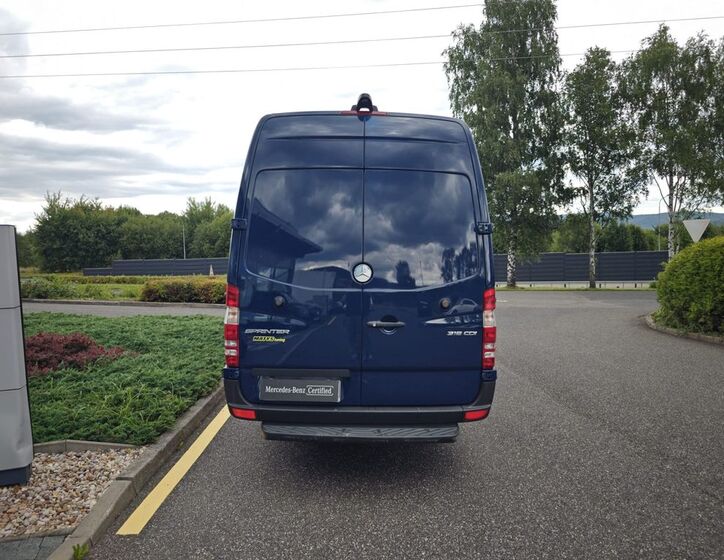 Mercedes-Benz Sprinter 5