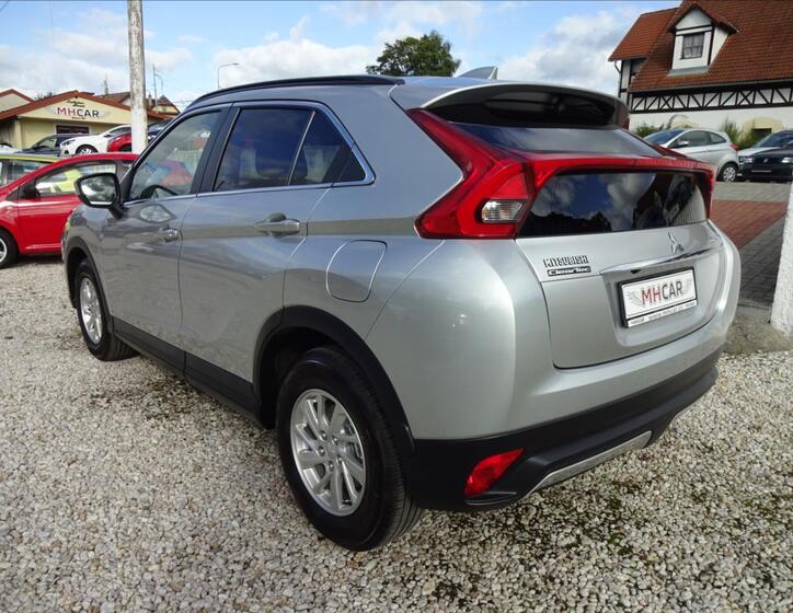 Mitsubishi Eclipse Cross 5