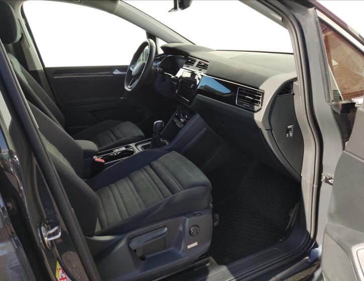 Volkswagen Touran 17