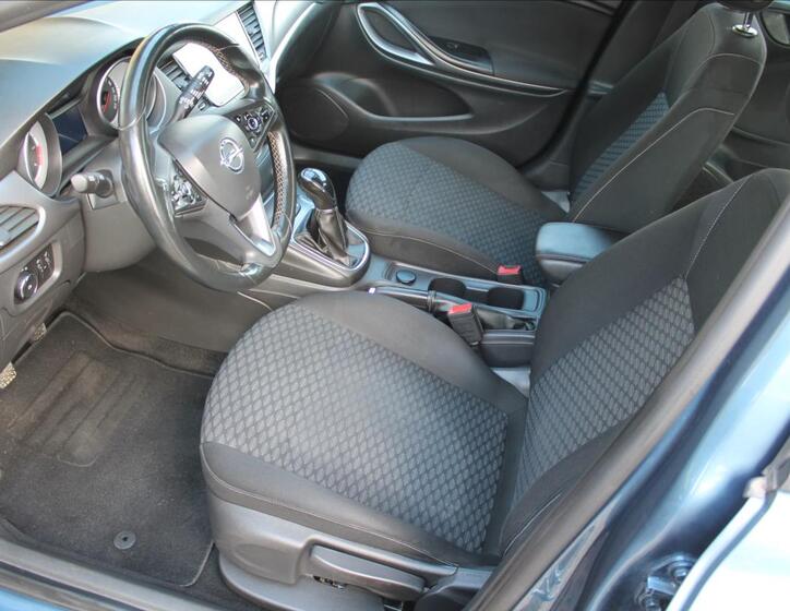 Opel Astra 7