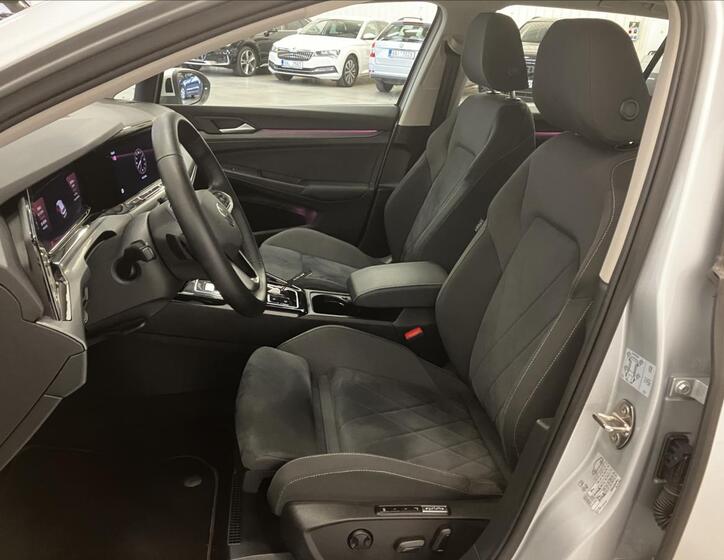 Volkswagen Golf 12