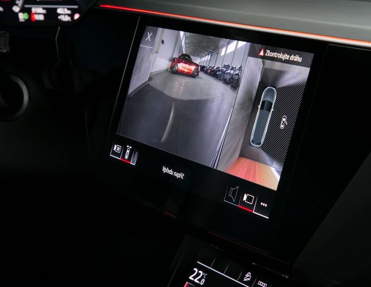Audi e-tron 28