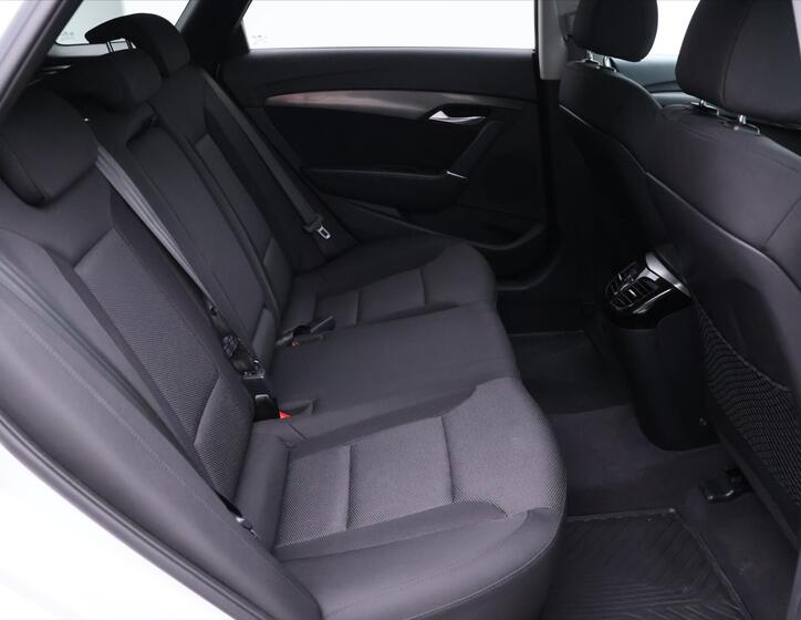 Hyundai i40 15