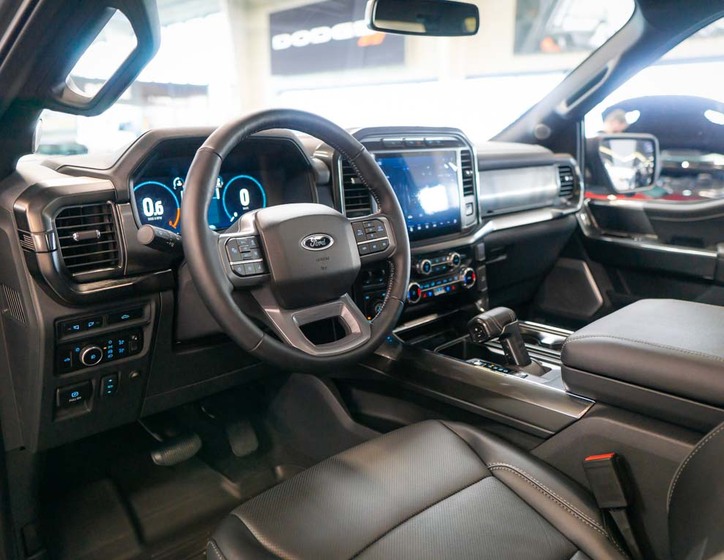 Ford F-150 16