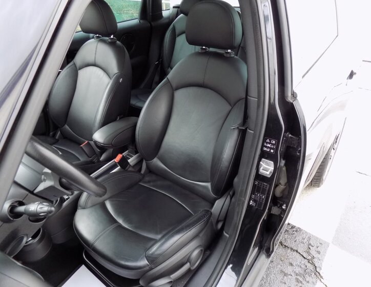 Mini Countryman 14