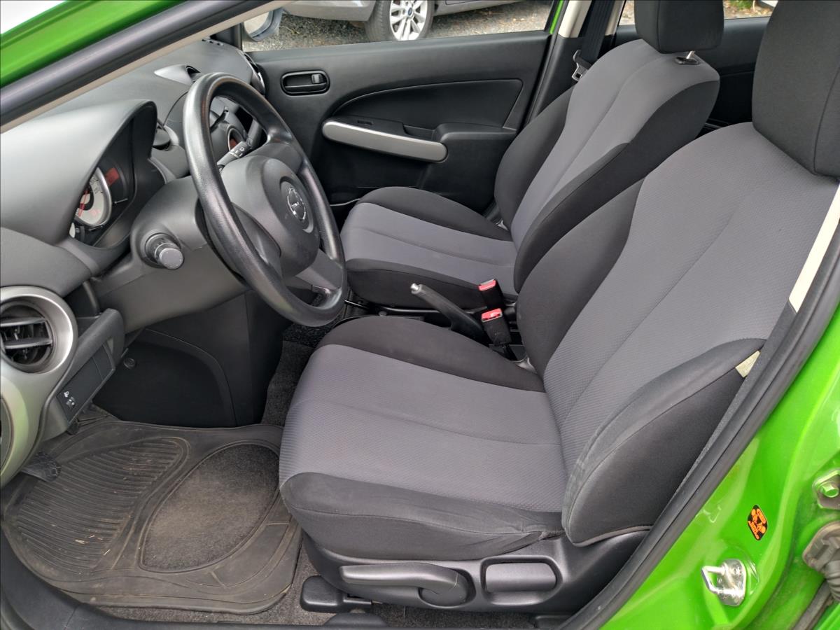 Mazda 2