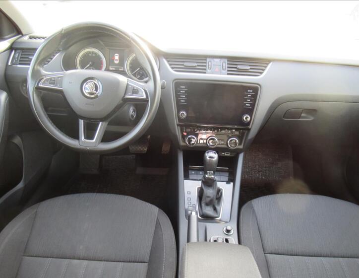 Škoda Octavia 9