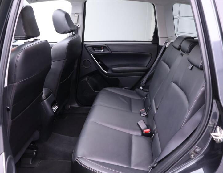 Subaru Forester 14