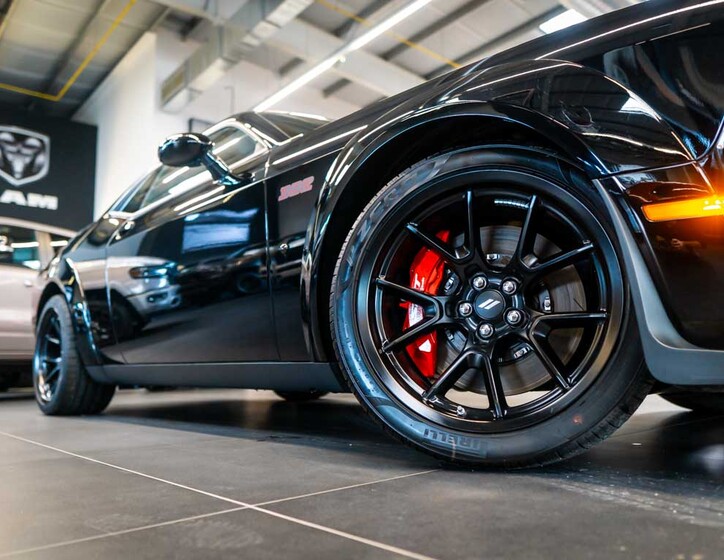 Dodge Challenger 38