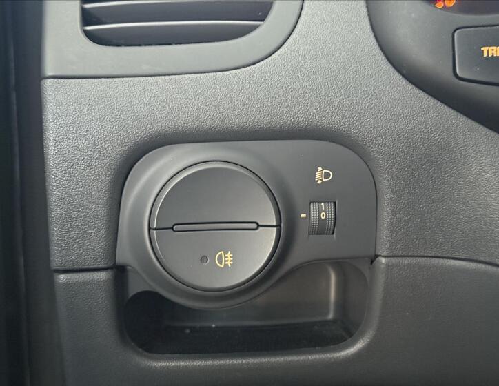 KIA Rio 11
