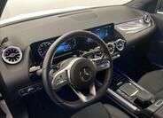 Mercedes-Benz GLA 9